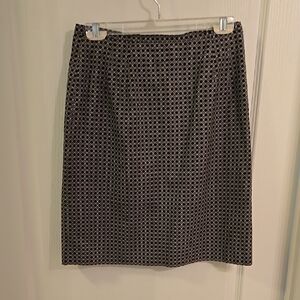Talbots Elegant Black and White Skirt Size 8 EUC